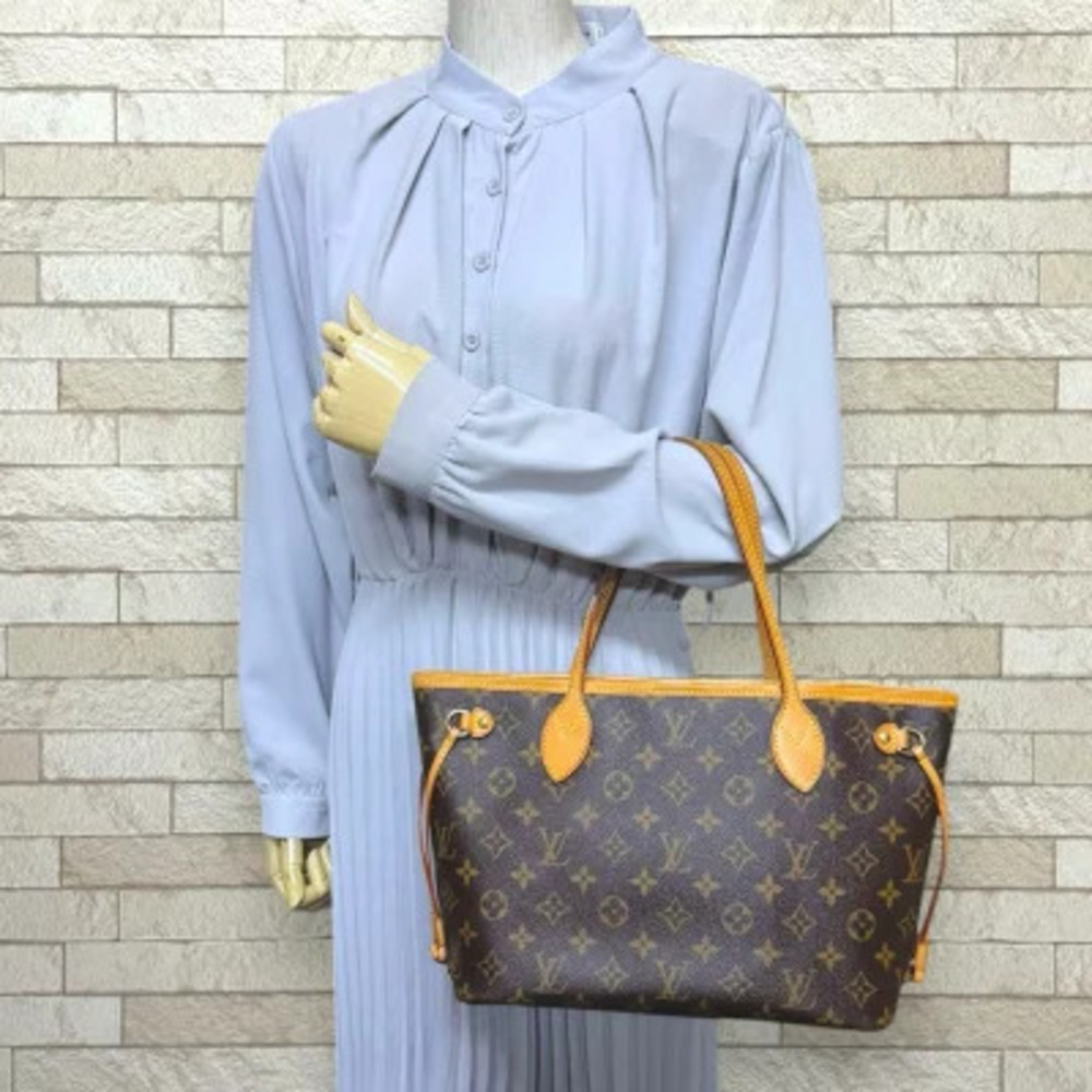 Louis Vuitton Tote Monogram Neverfull Canvas Brown Bag Brown